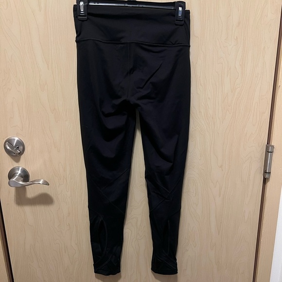 Victoria secret knockout leggings
